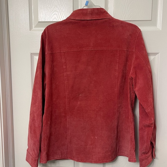 Vintage leather jacket! - Picture 2 of 3